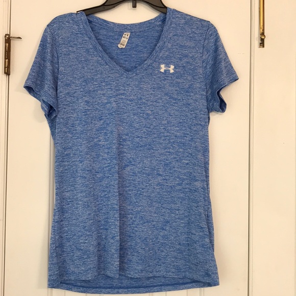 Under Armour Tops - Under Armour Heat Gear workout top